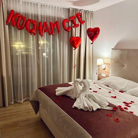 Askana - Basen, Sauny, Jacuzzi เบียลกาตัทร์ชันสกา ภายนอก รูปภาพ
