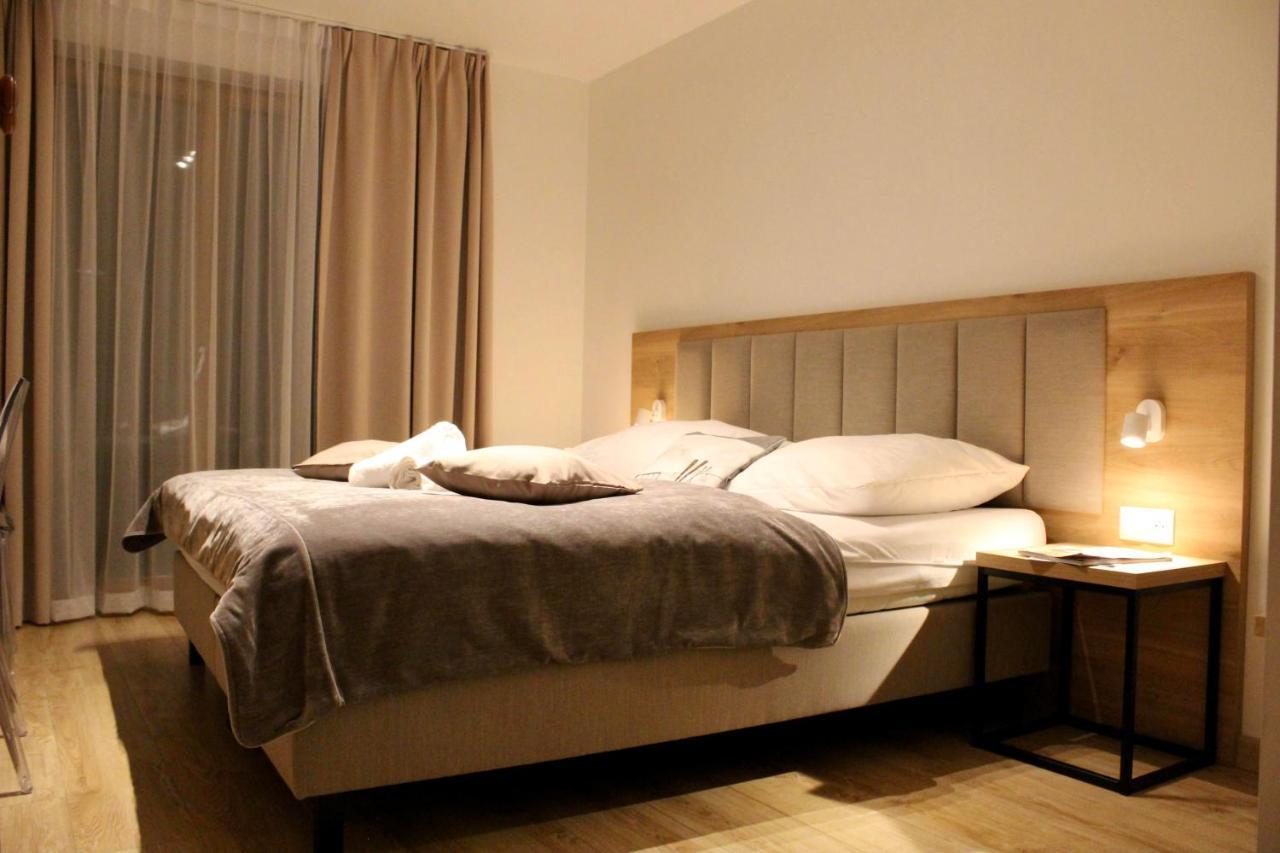Askana - Basen, Sauny, Jacuzzi เบียลกาตัทร์ชันสกา ภายนอก รูปภาพ