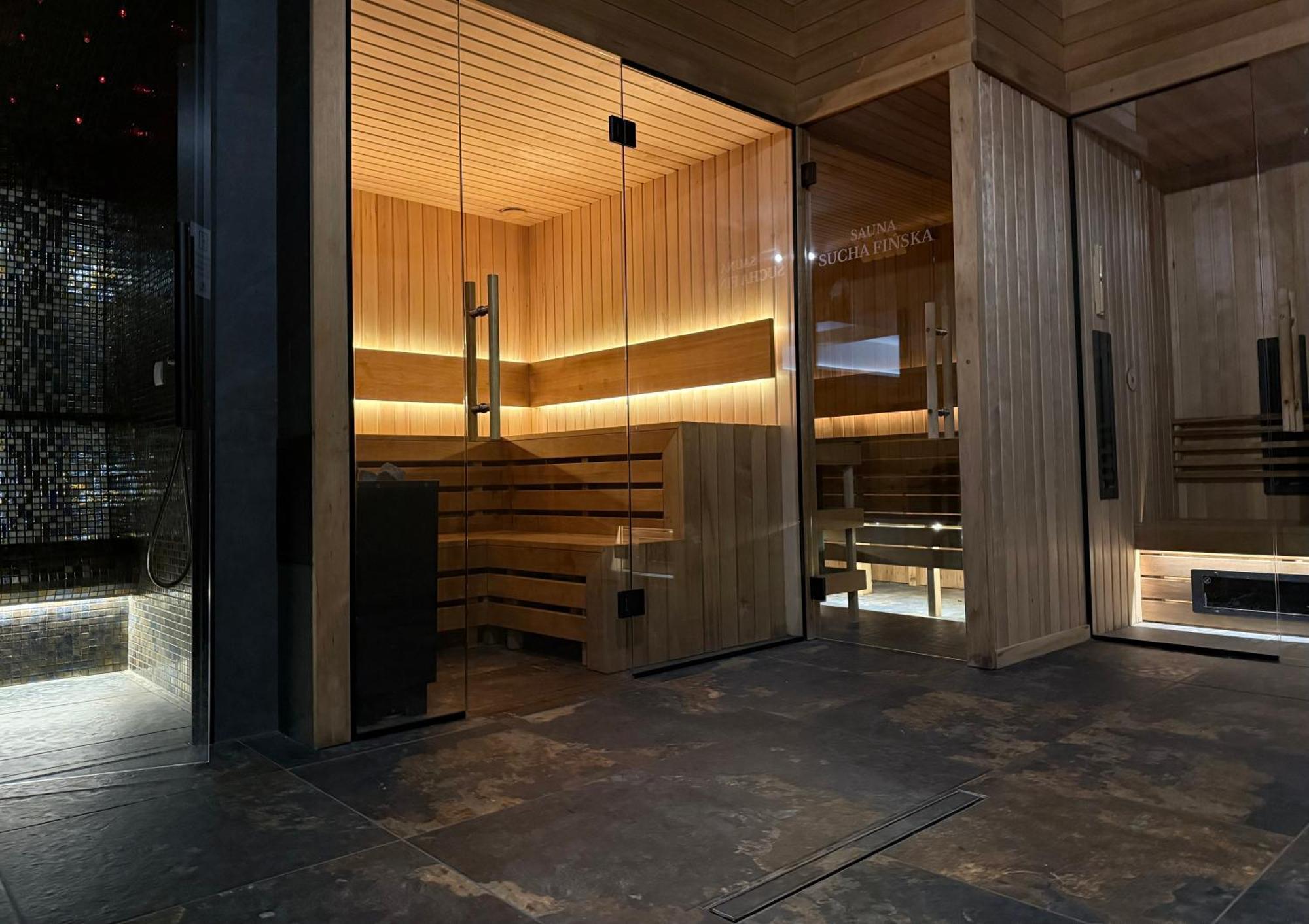 Askana - Basen, Sauny, Jacuzzi เบียลกาตัทร์ชันสกา ภายนอก รูปภาพ