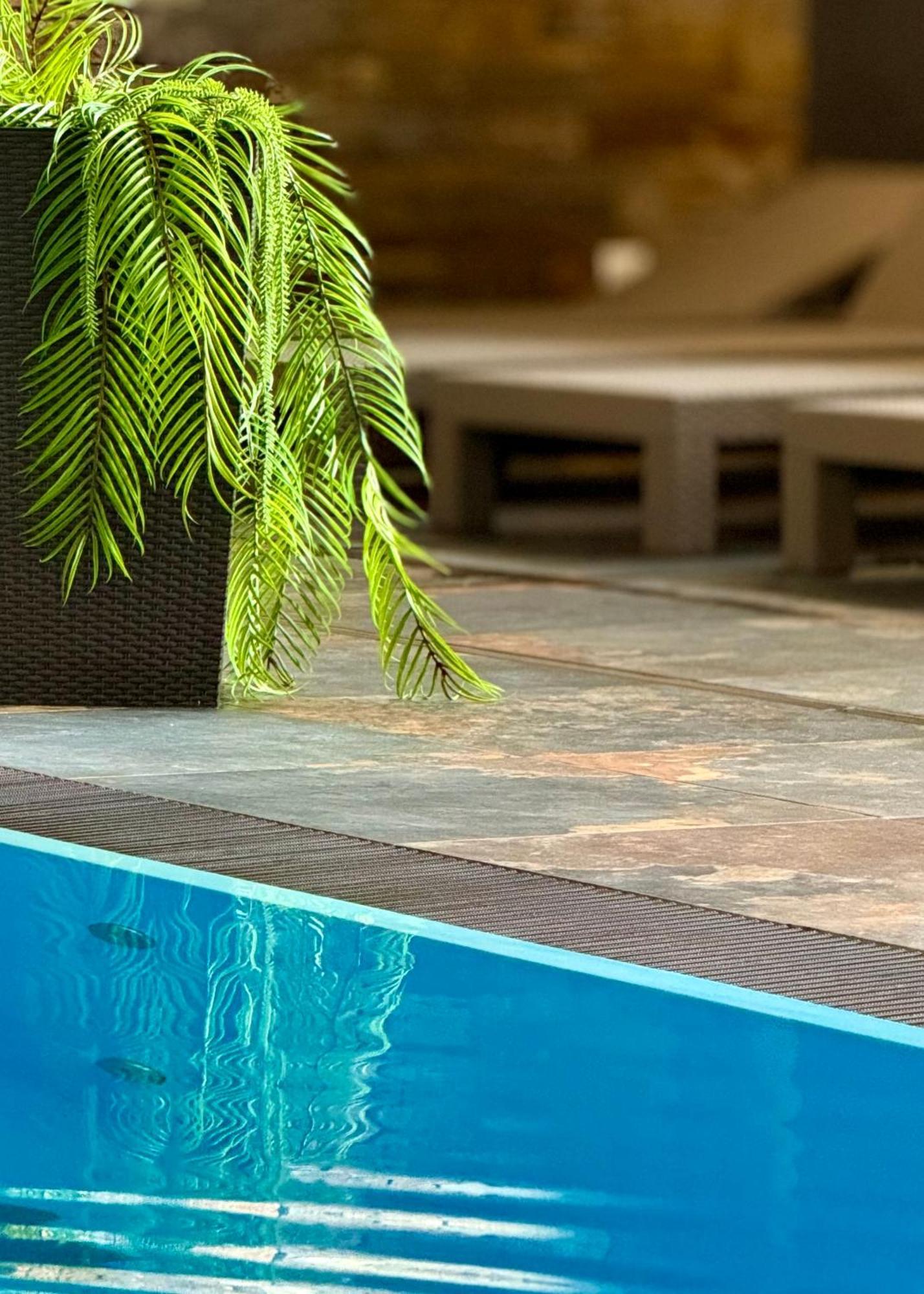 Askana - Basen, Sauny, Jacuzzi เบียลกาตัทร์ชันสกา ภายนอก รูปภาพ