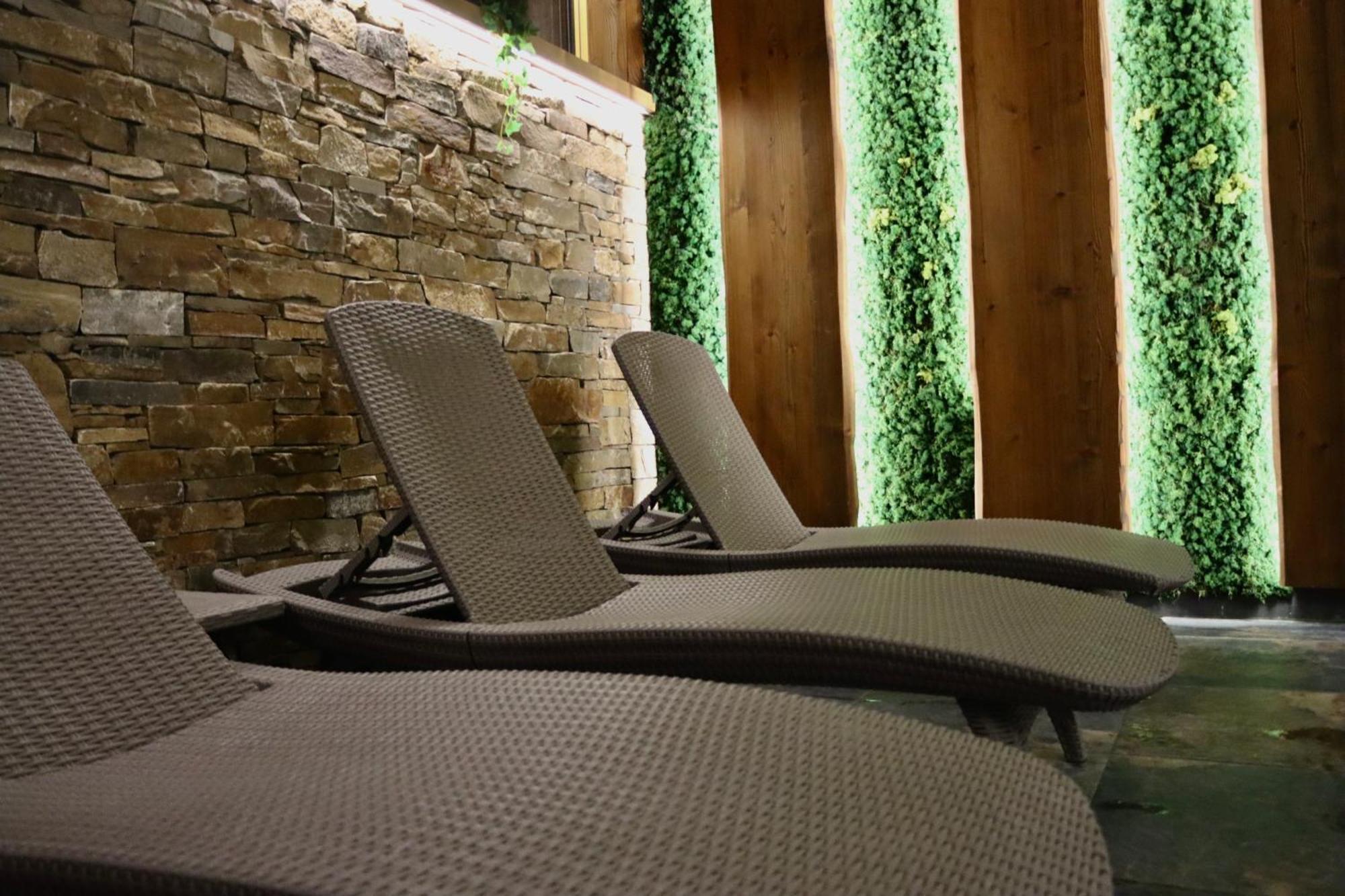 Askana - Basen, Sauny, Jacuzzi เบียลกาตัทร์ชันสกา ภายนอก รูปภาพ