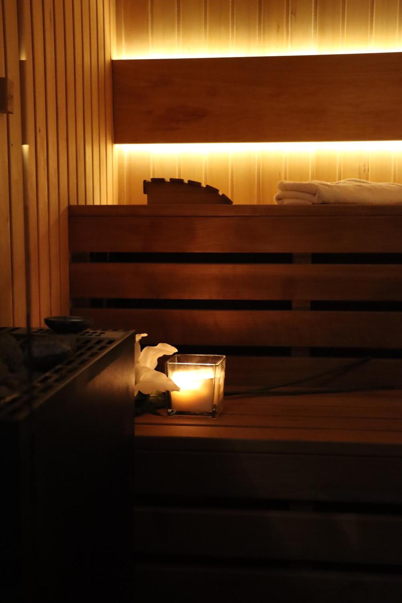 Askana - Basen, Sauny, Jacuzzi เบียลกาตัทร์ชันสกา ภายนอก รูปภาพ